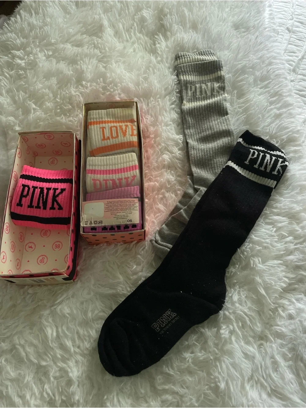 PINK Victoria's Secret Assorted Logo Crew Socks in Pink, Gray, Orange, White